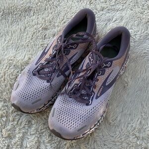 BROOKS Ghost 14 Runners in Cadet/Thistle/Papaya Punch Color Size 8.5